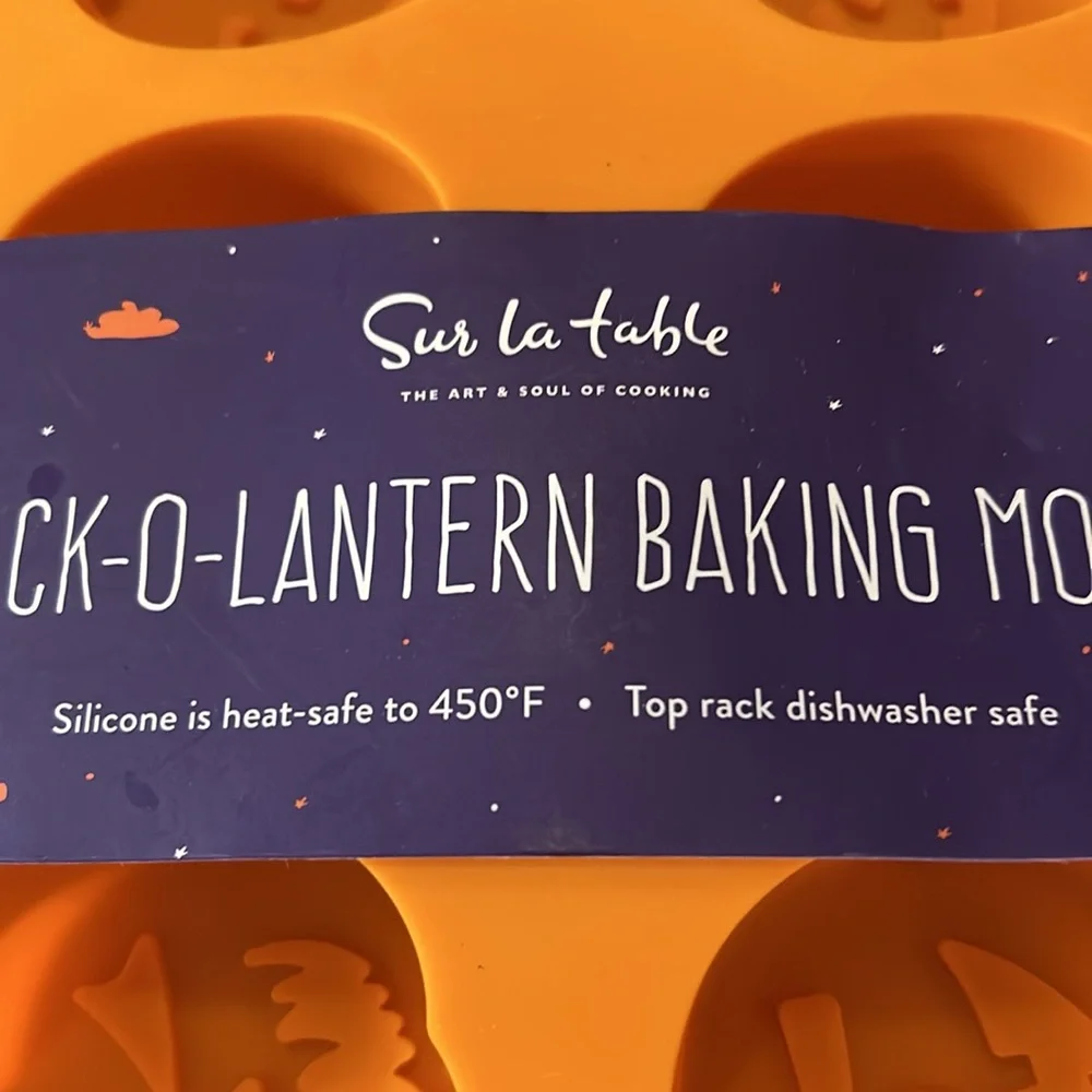 Jack-O-Lantern Baking Molds